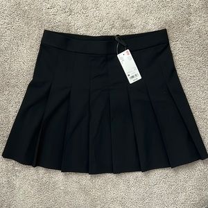 Uniqlo Pleated Mini Skirt